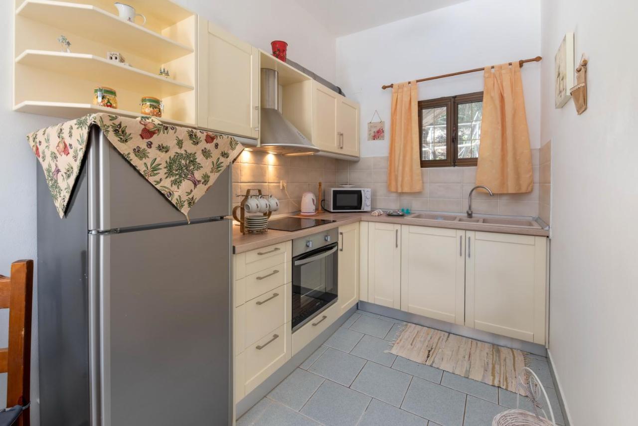 Voula Apartments Gaios Eksteriør bilde