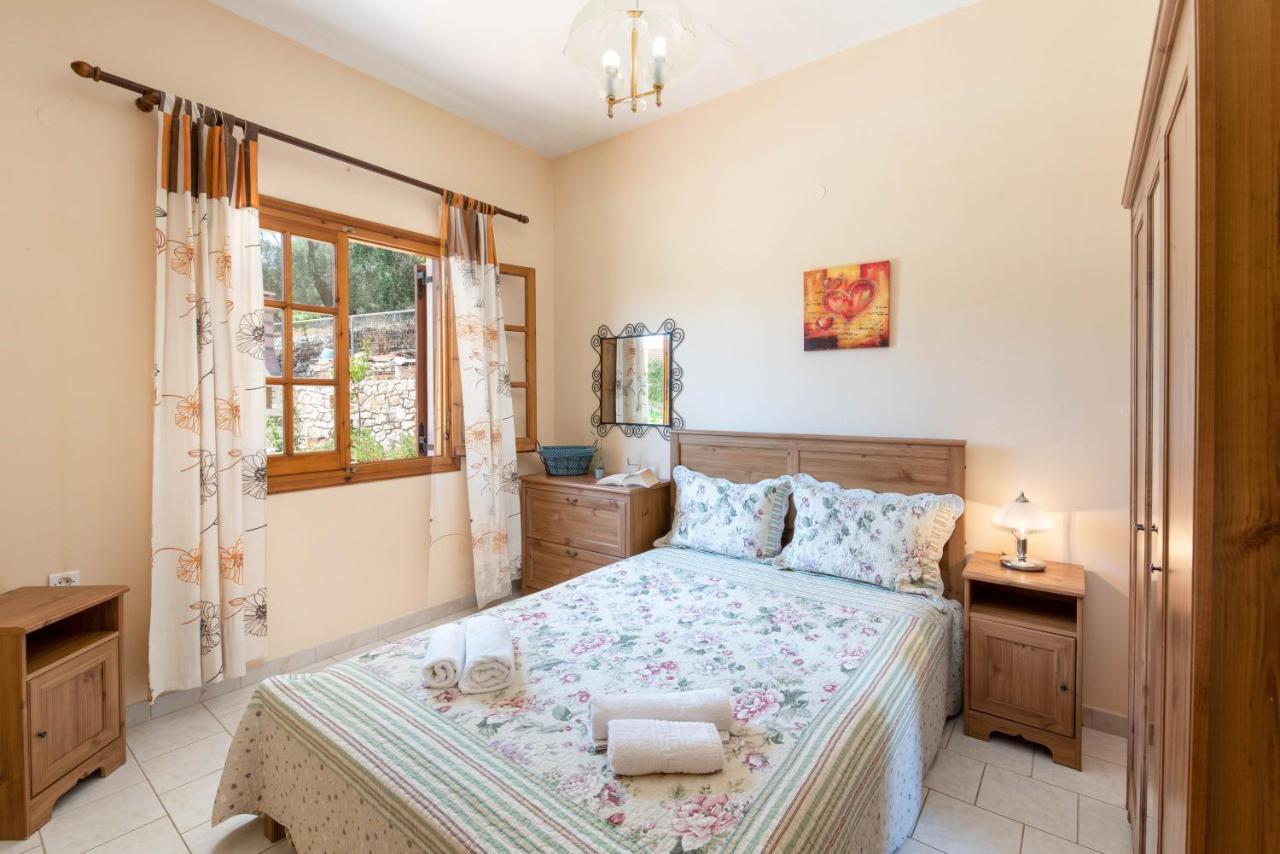 Voula Apartments Gaios Eksteriør bilde