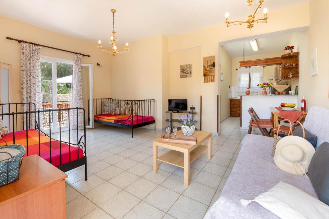 Voula Apartments Gaios Eksteriør bilde